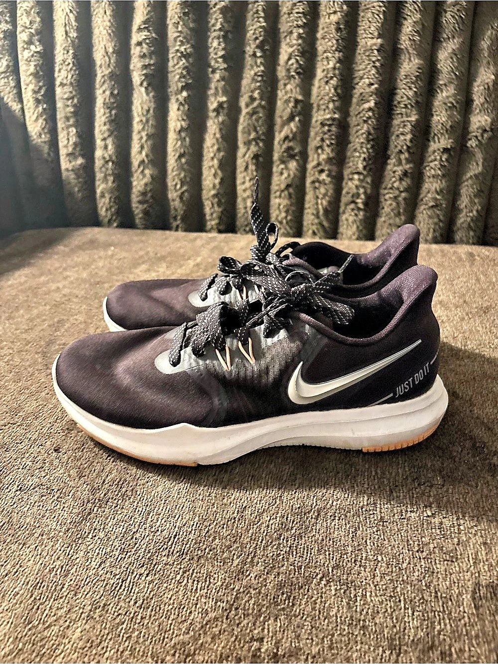 Nike Free Run Women's Athletic Shoes Black & White US 8